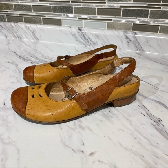 Brako leather Mary Jane Heels made in Spain - Picture 1 of 9